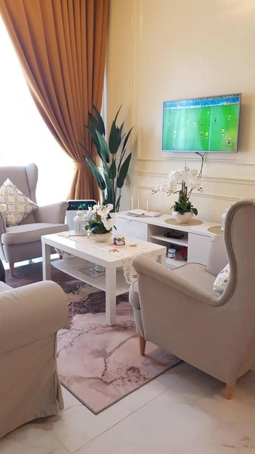 Aleeya Suite @ Troika Residence Кота Бару Екстериор снимка